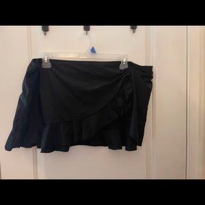 Women’s plus size swim bottom skirt